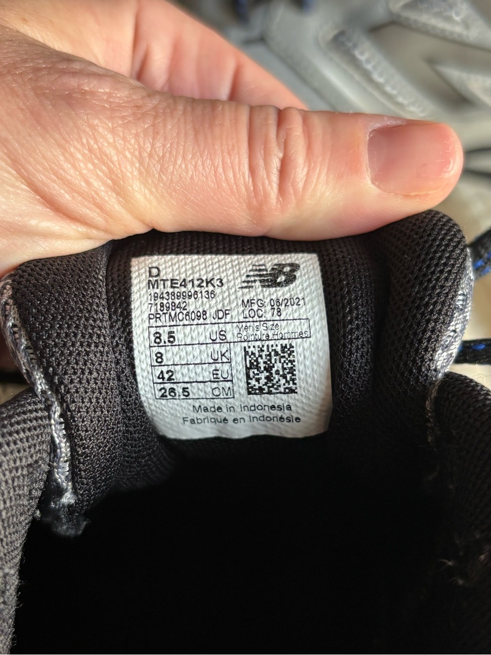New Balance Trail Running Shoes Gray Blue Mens 8.5 MTE412K3 Hiking Athletic - Picture 4 of 9